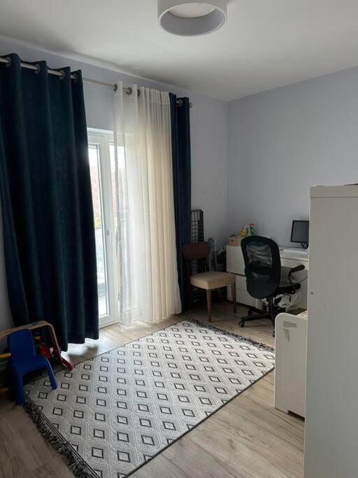 Family Friendly 2 Bedroom Apartment Eden Gardens Tirana City Center 外观 照片